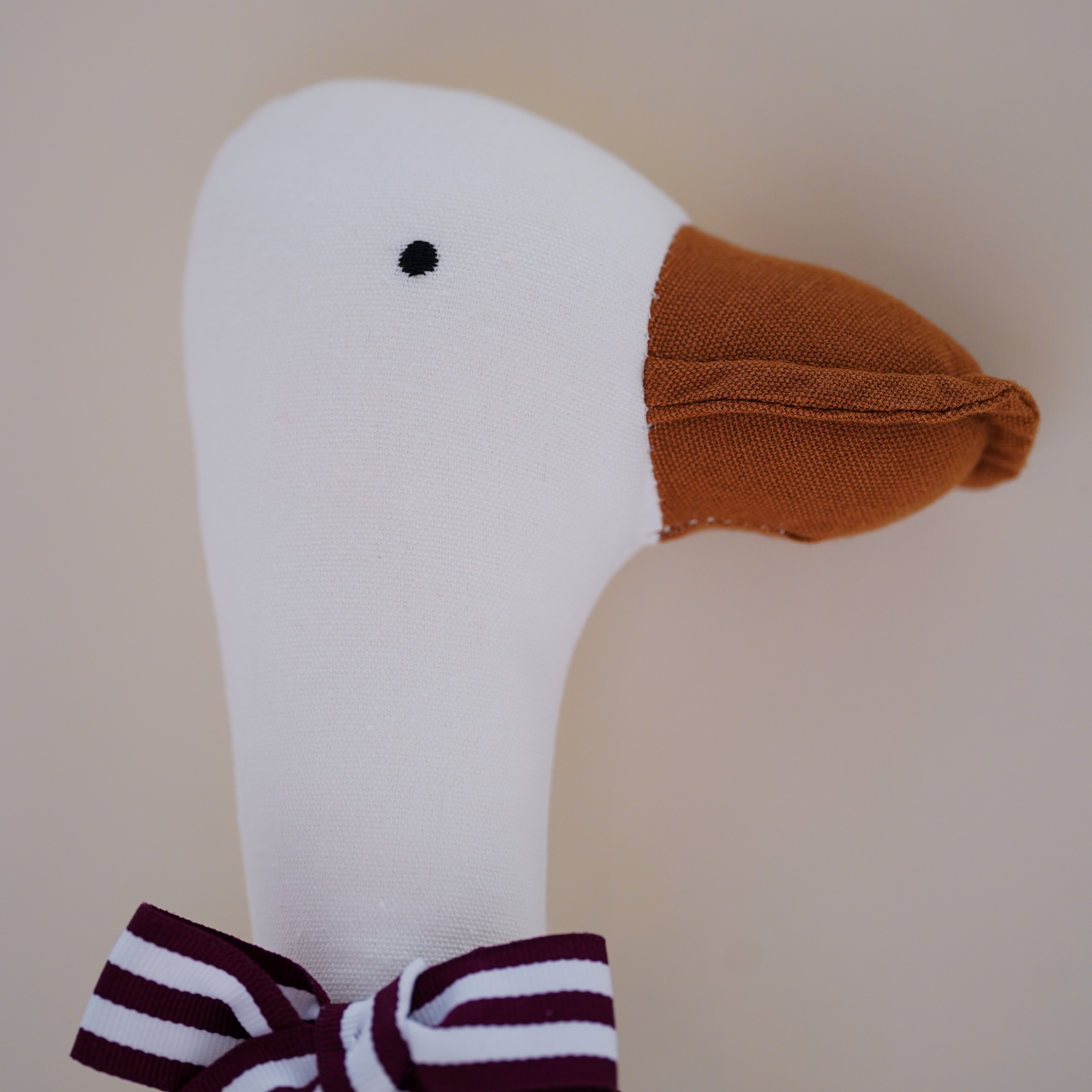 Stylish Cloth Goose Doll - Han - Baby Nursery Game recensie en prijs